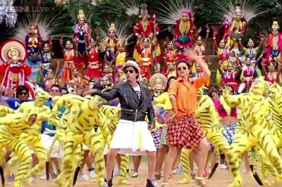 Shah Rukh Khan thanks Rohit Shetty and Deepika Padukone as 'Chennai Express' completes a year
