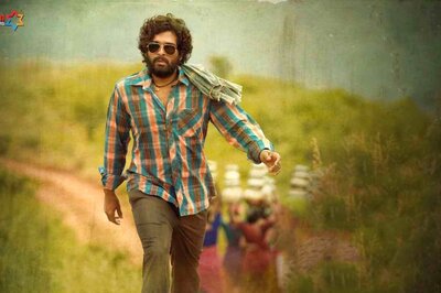 Pics of Allu Arjun on Floral Shirts Keep Pushpa: The Rise Fever Alive in Market