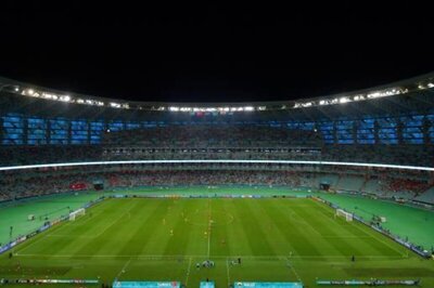 Daniel Salloi Lifts Sporting KC Past 10-man LAFC