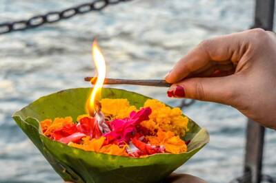 Aaj Ka Panchang, October 19, 2021: Check Out Tithi, Shubh Muhurat, Rahu Kaal and Other Details for Tuesday