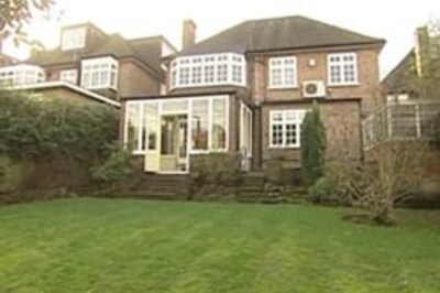 LIC Housing cuts home loan rates