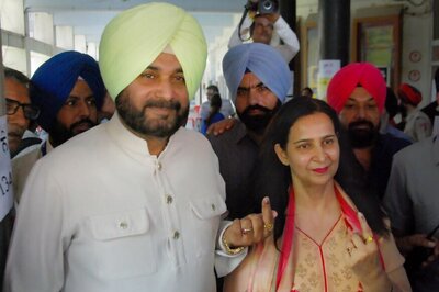 Sidhu Will Go for Kartarpur Corridor Inauguration in Pakistan if Centre Allows Him, Says Wife Navjot Kaur