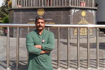 Meet JNU Alumnus Vijoo Krishnan, Man Who Inspired 50,000 Farmers to March 180-km