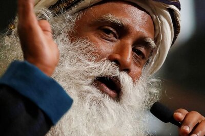 Strengthen The Hindu Way of Life By Eliminating Caste-Creed Distinction, Says Sadhguru