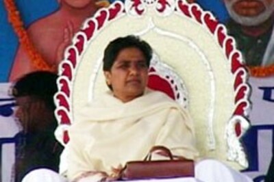 Mayawati, Governor lock horns over police force