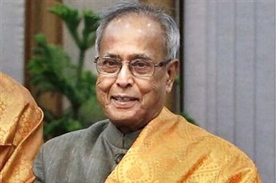 Pranab appeals to Mamata to vote for him