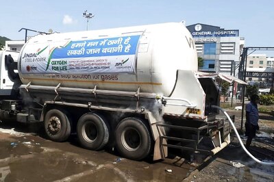 Karnataka Decides to Utilise DMF Fund to Purchase Oxygen Tankers, Concentrators, Pulse-oximeters