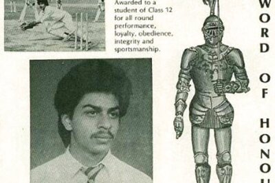 Did You Know? Shah Rukh Khan was a Top Student in School, was Awarded the 'Sword of Honour'