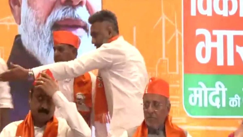 Day After Quitting Cong, Party's Former Gujarat Chief Modhwadia, Another Ex-functionary Der Join BJP