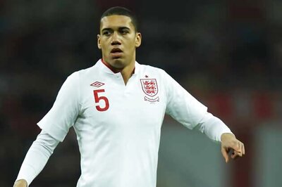 Utd defender Smalling out for at least 10 weeks