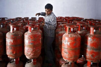 LPG Price Hiked by Over Rs 2 After Rise in Dealers' Commission