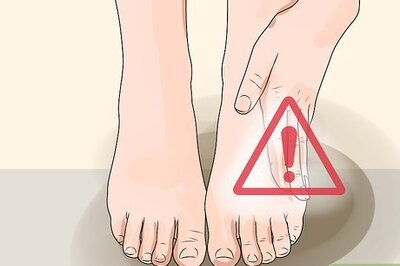 How to Check Feet for Complications of Diabetes