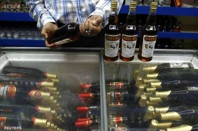 Monitor illegal flow of money, liquor in Delhi: EC