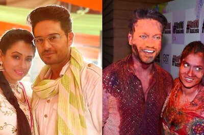 Holi 2022: Anupamaa's Rupali Ganguly Joins Friends, Ankita Lokhande Gathers TV Stars For A Grand Bash