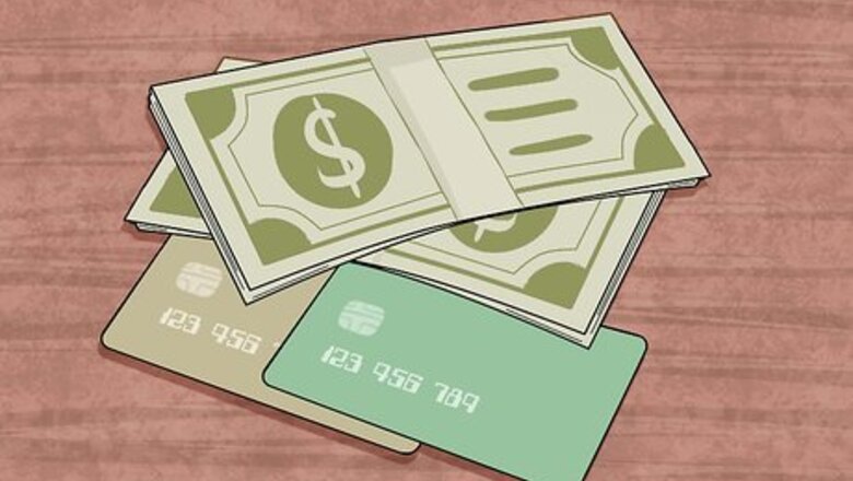 How to Use a Money Clip