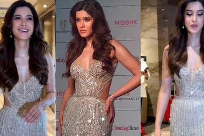 Shanaya Kapoor Walks The Ramp For Neeta Lulla In Ivory Sequin Gown, Watch Video