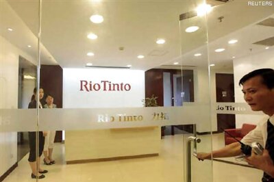 China jails Rio Tinto officers for 10 yrs