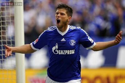 Schalke's Klaas Jan Huntelaar to miss Champions League playoff