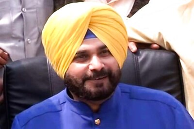 Navjot Singh Sidhu Thanks Prime Ministers of India & Pakistan for Opening Kartarpur Corridor
