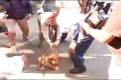 Veterans intensify protest against government's OROP scheme, attempt to burn medals at Jantar Mantar