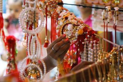 Buy Home-Made Sweets and Handicrafts For Festive Gifting