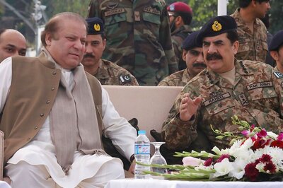 Pakistan Govt Sacks Minister Parvaiz Rashid Over News Report on Rift With Army