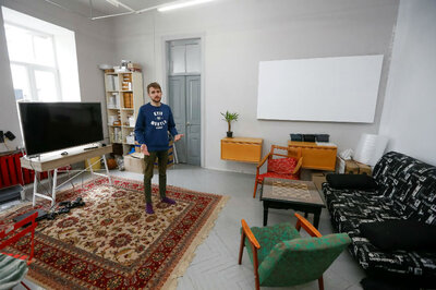 Ukrainians Offer Champions League Final Fans Free Bed and Borscht