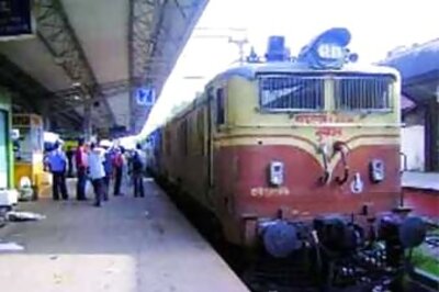 Train mishap averted in Bardhaman