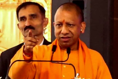 UP CM Yogi Adityanath: Elaborate Arrangements for Devotees’ Safety & Comfort on Makar Sankranti