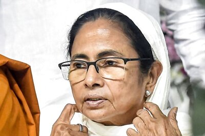 Mamata Banerjee Urges Centre to Work Together with Opposition Parties to Revive Economy