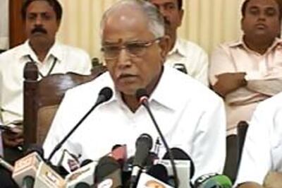 Jaitley fails to solve crisis in Karnataka BJP