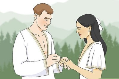All About Commitment Ceremonies: Pros, Cons & How to Plan One