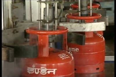 Aadhaar not mandatory for LPG subsidy; bank account sufficient: Government