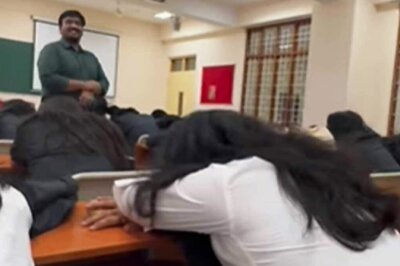 Professor Waves To The Camera After Being Pranked By Students, Internet Says ‘Wholesome’