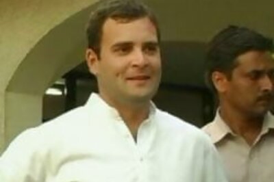 Rahul Gandhi exhorts youth to enter politics