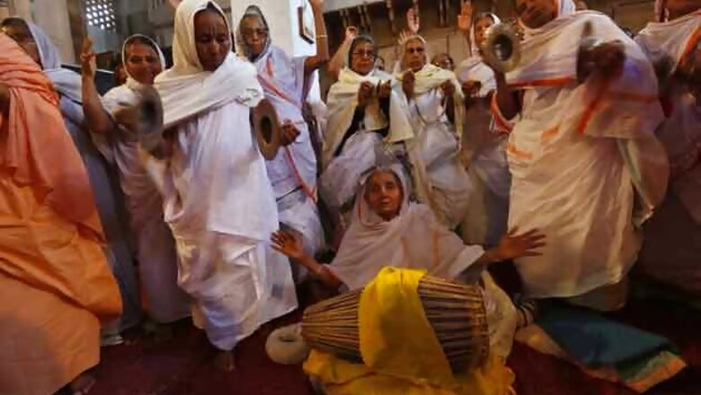 Vrindavan widows to meet PM over protection bill