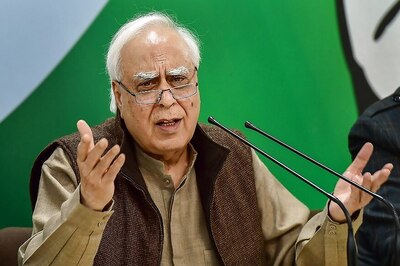 Kapil Sibal Cites UK Supreme Court's Verdict, Says No Scrutiny of Bills in India