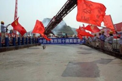 China completes Three Gorges dam