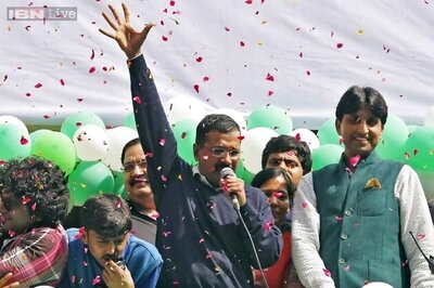Arvind Kejriwal's 'swachh Delhi abhiyaan', Aam Aadmi Party makes Delhi BJP and Congress 'mukt'