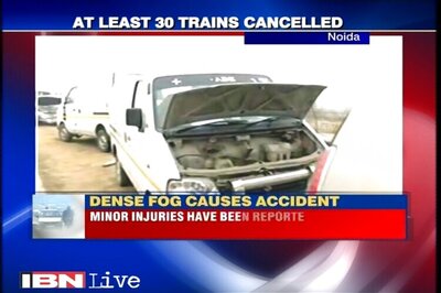 Thick fog leads 25-car pile up on Yamuna Expressway