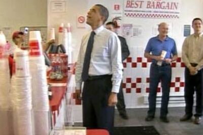 Pics: Obama walks into burger joint, orders the works