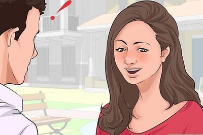 How to Find Out Whether a Girl Loves You or Is Just Being a Good Friend