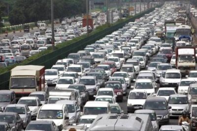 Delhi to See Traffic Snarls Till Tuesday Due to Religious Procession | Check Which Routes to Avoid
