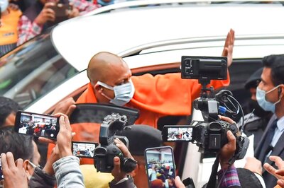 Uttar Pradesh Polls: Yogi Adityanath to Contest from Home Turf Gorakhpur Urban, a Saffron Stronghold Since 1967