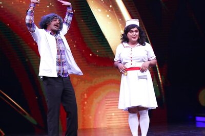 Sunil Grover, Ali Asgar's Recent Photos Prove Their Upcoming Show Will Be Entertaining