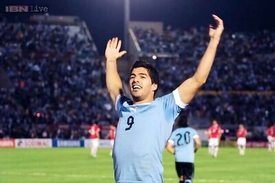 Uruguay include recovering Luis Suarez for football World Cup