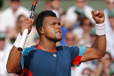 Tsonga beats Davydenko to reach Open 13 quarters