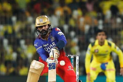 'Need to Put Opposition Under Pressure Throughout': Dinesh Karthik After Fighting Innings in RCB’s Opening Day Loss to CSK