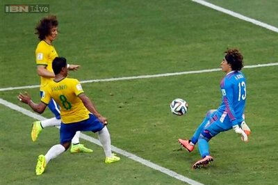 World Cup 2014: Spirited Mexico hold Brazil to a goalless draw