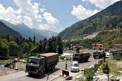 Havildar Palani Martyred at Galwan Valley Clash Laid to Rest With Full Military Honours in Native Village